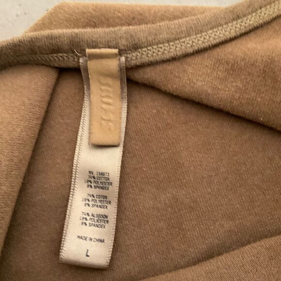 Skims Outdoor Basics Bodysuit - Picture 6 of 6